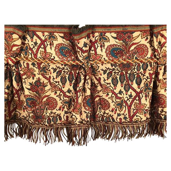 Long valance in silk bourrette decorated with flowers, Napoleon III period