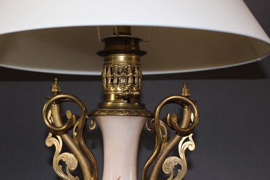 Pair of Napoleon III lamps in opaline and gilt bronze