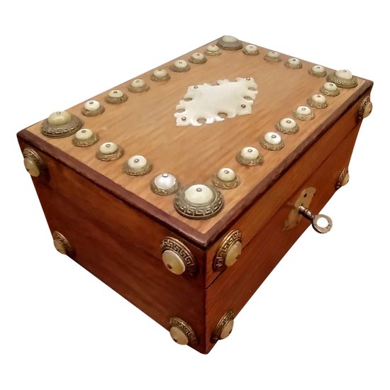 Small jewelry box