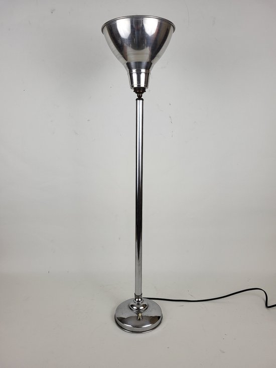 Art-Deco-Lampe aus verchromtem Metall aus den 1930er Jahren