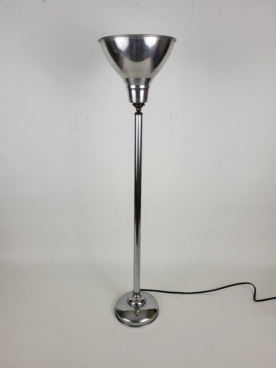 Art-Deco-Lampe aus verchromtem Metall aus den 1930er Jahren