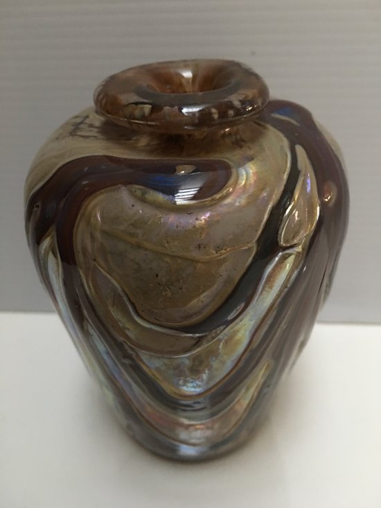 Vase von RAYMOND datiert 81 (für 1981)