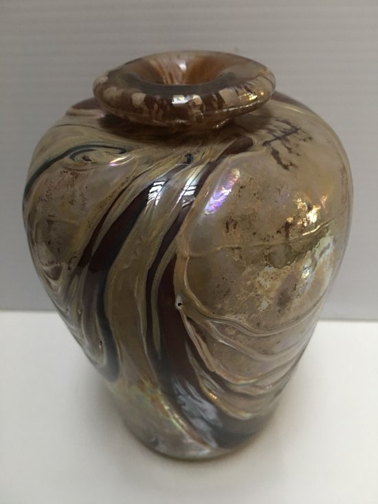 Vase von RAYMOND datiert 81 (für 1981)