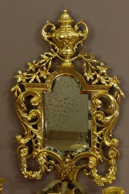 Coppia di importanti applique in stile Luigi XIV