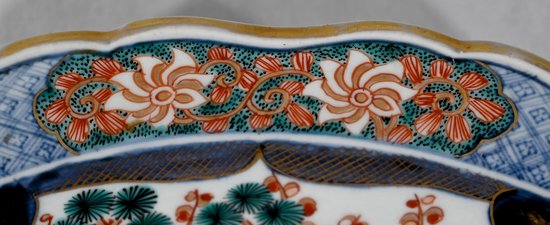 Plat Japonais en Porcelaine d’Arita – Fin XIXe