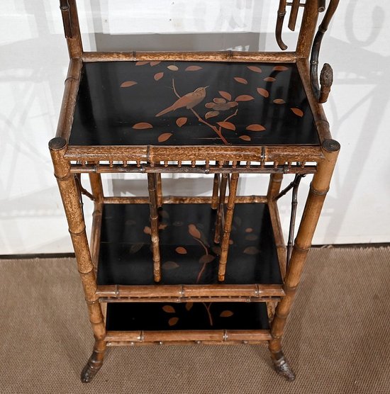 Petite étagère en Bambou et Paire de Consoles d’applique à décor asiatique – 1920