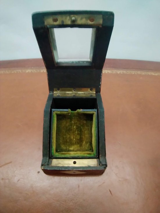 Watch holder