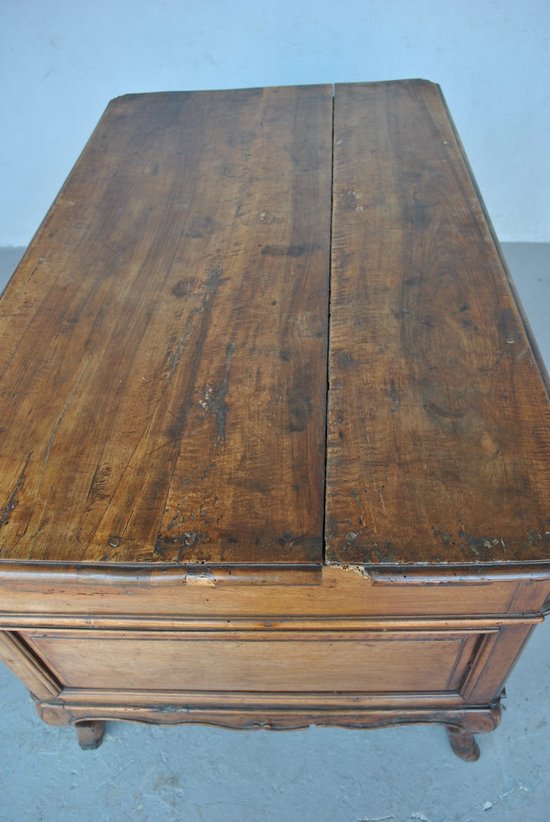 Bureau Forme Mazarin Louis XV En Noyer d'époque XVIIIème