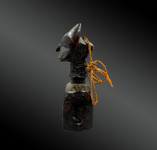 ÉTRIER de POULIE de MÉTIER à TISSU à FIGURE ZOOMORPHE - Culture Sénoufo, Burkina Faso - Première moitié du XXème siècle
