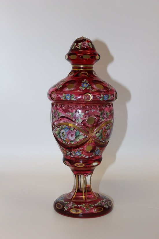Scatola per caramelle in cristallo con decorazione dipinta 1880 ca.
