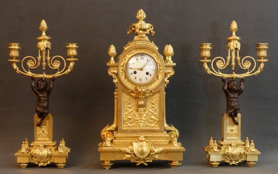  Coppia di candelabri con fauni XIX secolo