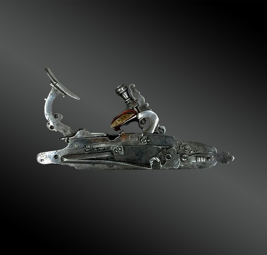 CHENAPAN PLATINUM - Italy - 18th century