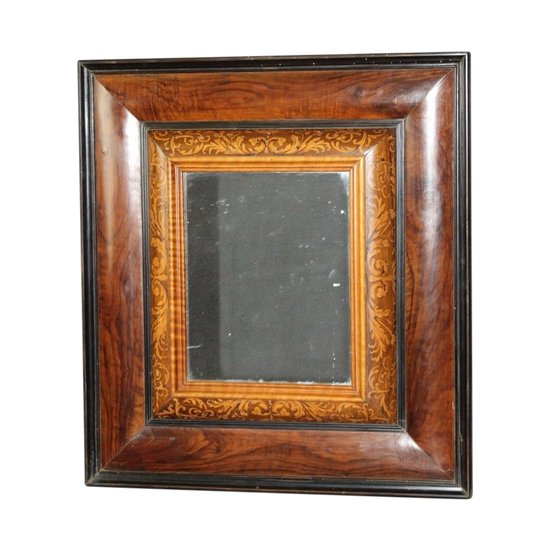 Miroir Louis XIII en noyer et marqueterie de bois clair XVII