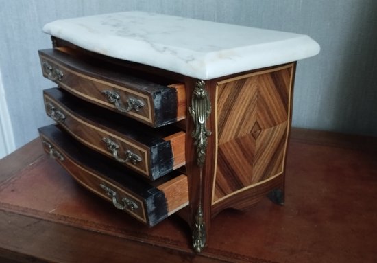 Commode de Maitrise style Louis XV-circa 1960
