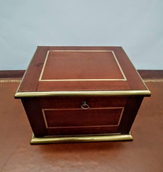 Cigar display
