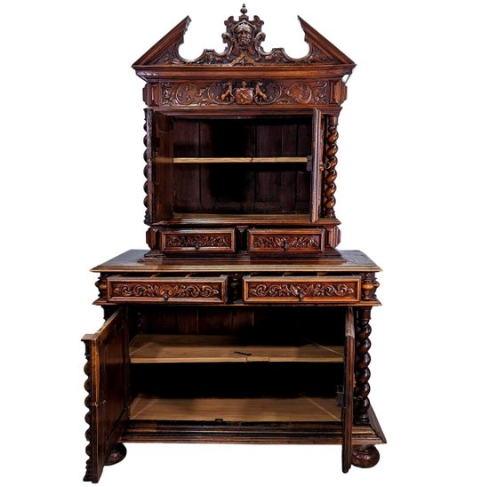 Two Shrunken Louis XIII Bodies In Walnut Ep XVIIIth