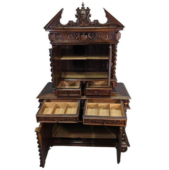 Two Shrunken Louis XIII Bodies In Walnut Ep XVIIIth