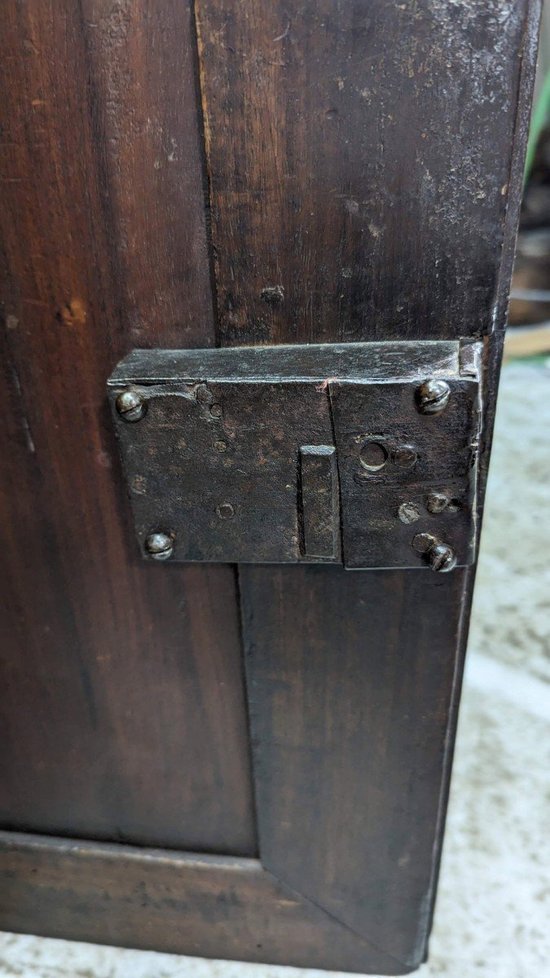 Two Shrunken Louis XIII Bodies In Walnut Ep XVIIIth