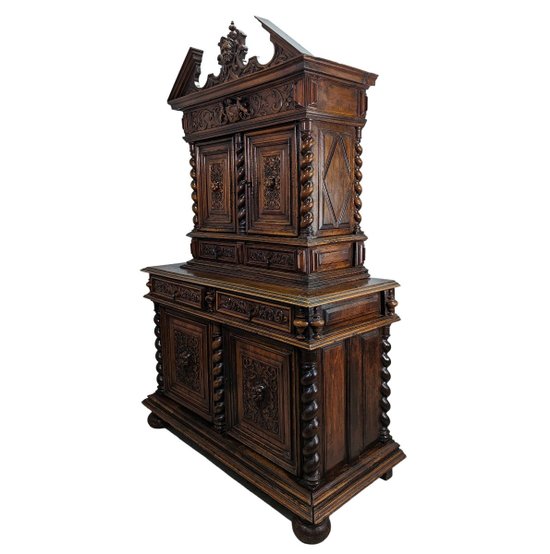 Two Shrunken Louis XIII Bodies In Walnut Ep XVIIIth