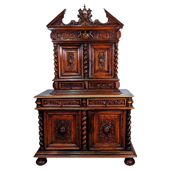 Two Shrunken Louis XIII Bodies In Walnut Ep XVIIIth
