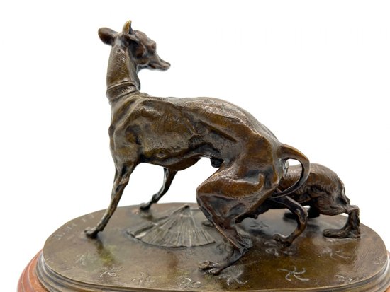 Tierbronzestatue Windhundhund und König Charles mit Fächer von Pierre-Jules Mène 19