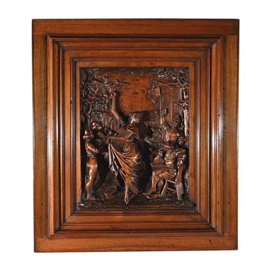 Tableau Sculpté en Noyer Massif – Fin XIXe