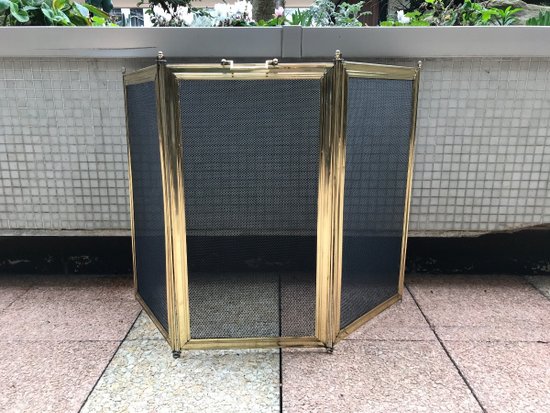 Alter Kaminschirm aus Messing, Anfang des 20. Jahrhunderts, große Höhe