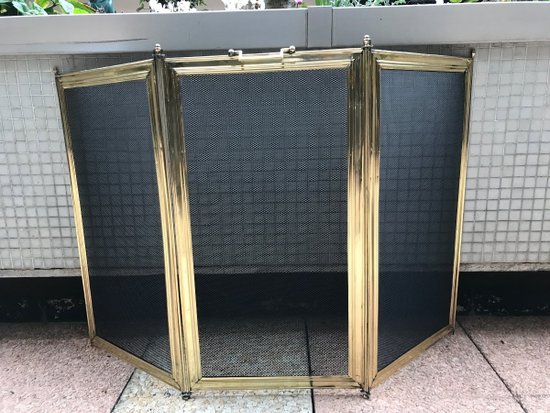 Alter Kaminschirm aus Messing, Anfang des 20. Jahrhunderts, große Höhe