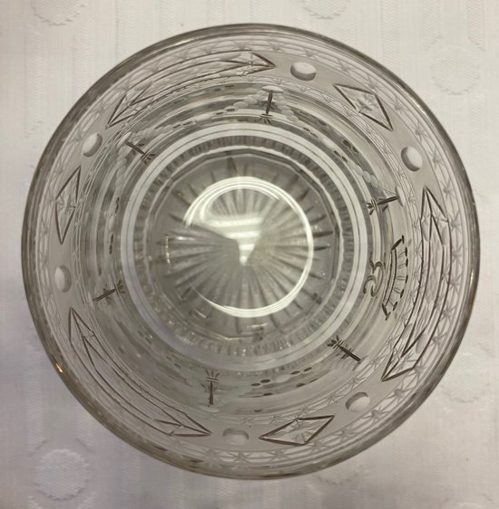 GOBELET EN DEMI CRISTAL 