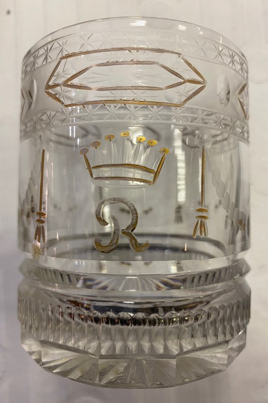 GOBELET EN DEMI CRISTAL 