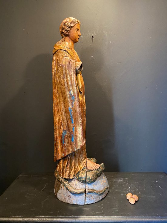 Virgin in wood from the 18th century, 99 cm high