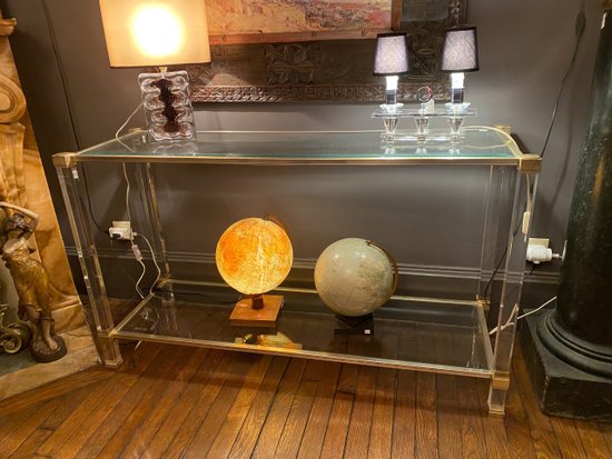 console en plexiglass