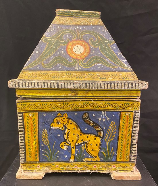 XVIIITH INDIAN WEDDING CHEST