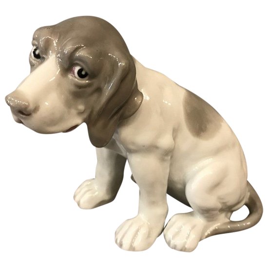 Ravissant petit chien en porcelaine de Copenhague d'époque fin 19 ème 
