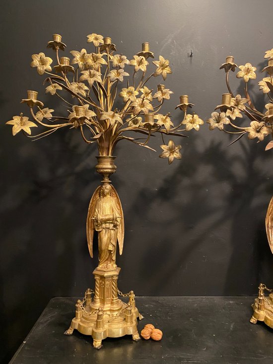 Important pair of candelabras