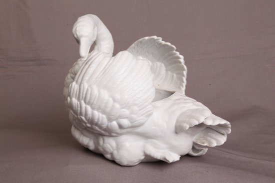 Beautiful 19th century biscuit porcelain swan