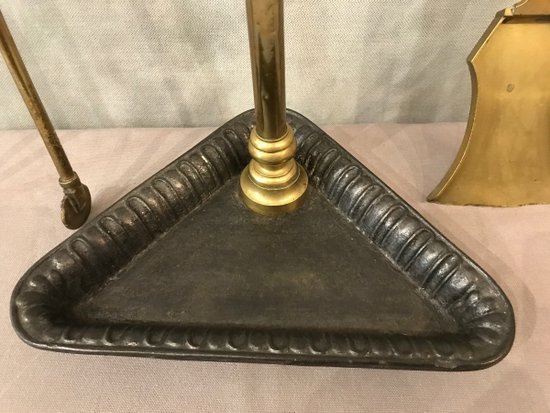 Serviteur De Cheminée Ancien D’époque 19ème  En Fonte Et Laiton