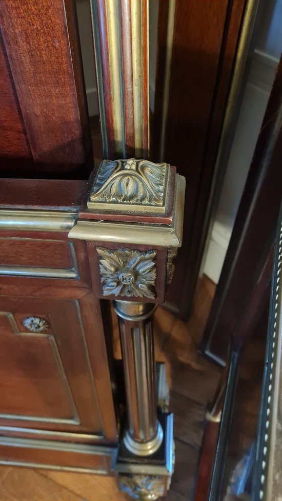Chambre à Coucher Style Louis XVI En Acajou