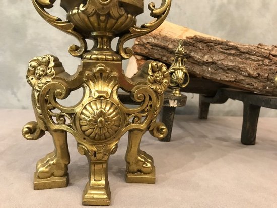 Ketten aus polierter Bronze aus dem 19.