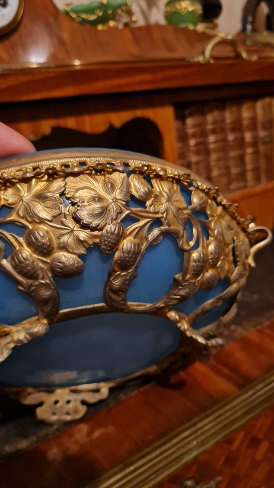 Coupe En Opaline Bleu, Monture En Métal Doré,  XIX ème Siècle 