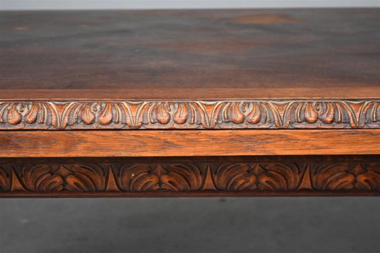Renaissance Style Table In Carved Oak With Busts Of Women
