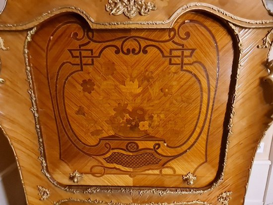 Intarsienmöbel, Stil Louis XV