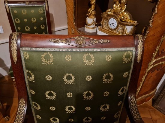 Salone stile impero, testa d'aquila in bronzo