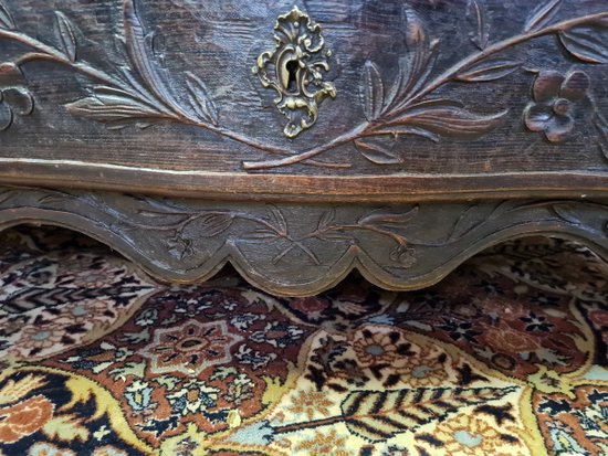 Commode Galbée époque Louis XV