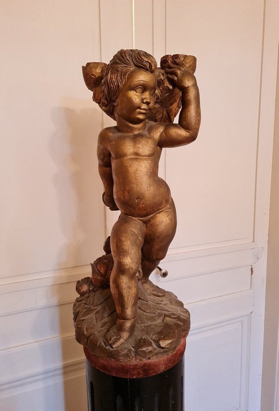 Angelot in legno intagliato del XIX secolo