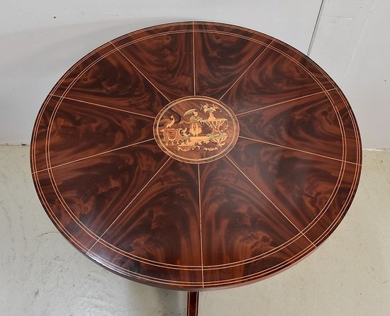Guéridon en Placage de Ronce d’Acajou et Marqueteries, époque Charles X – Début XIXe