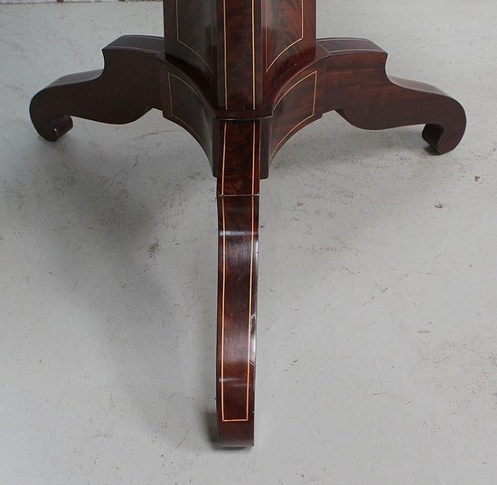 Guéridon en Placage de Ronce d’Acajou et Marqueteries, époque Charles X – Début XIXe