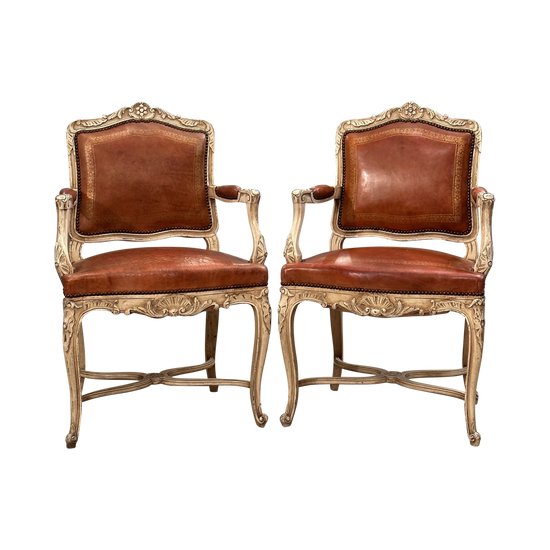 Paire De Fauteuils En Bois Laqué De Style Régence Epoque XIXème