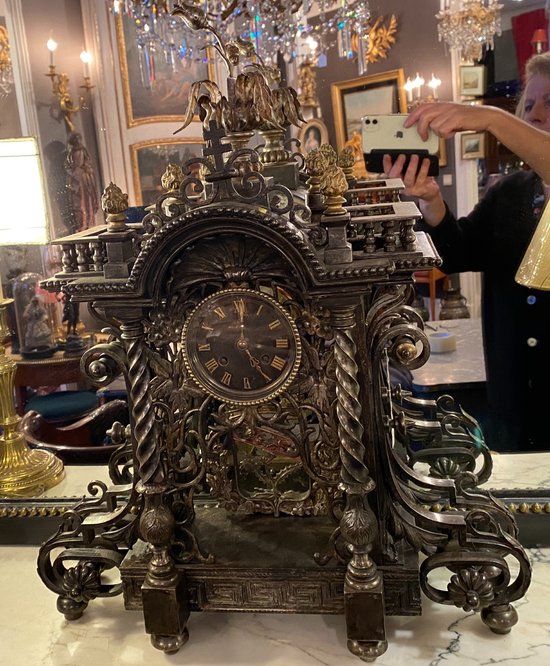 Stezle clock, with the arms of Lorraine