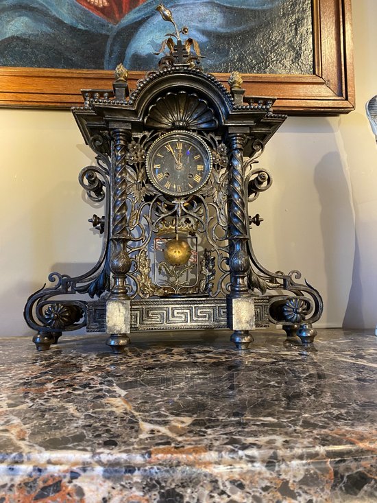 Stezle clock, with the arms of Lorraine